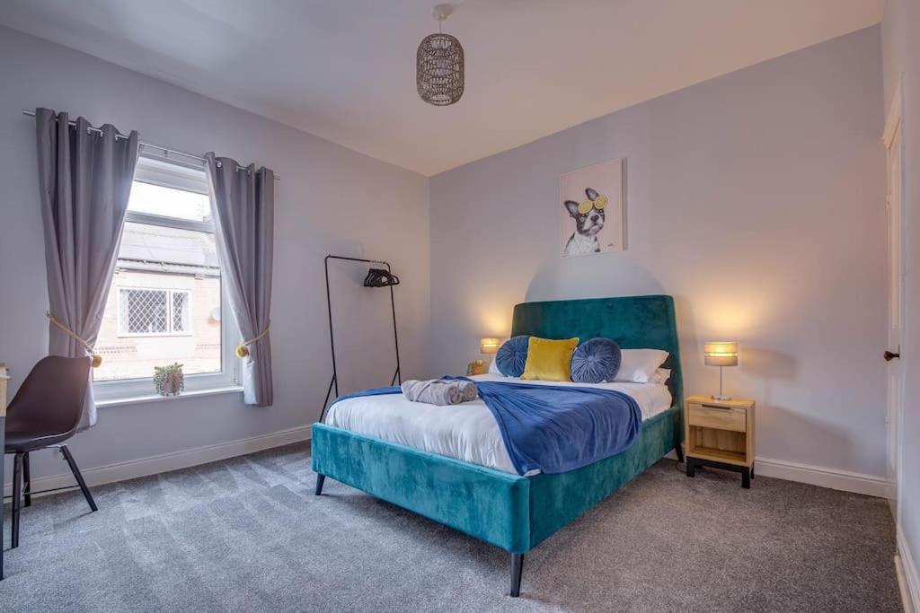 Glasswing Stays Liquorice Lodge Castleford Exterior foto
