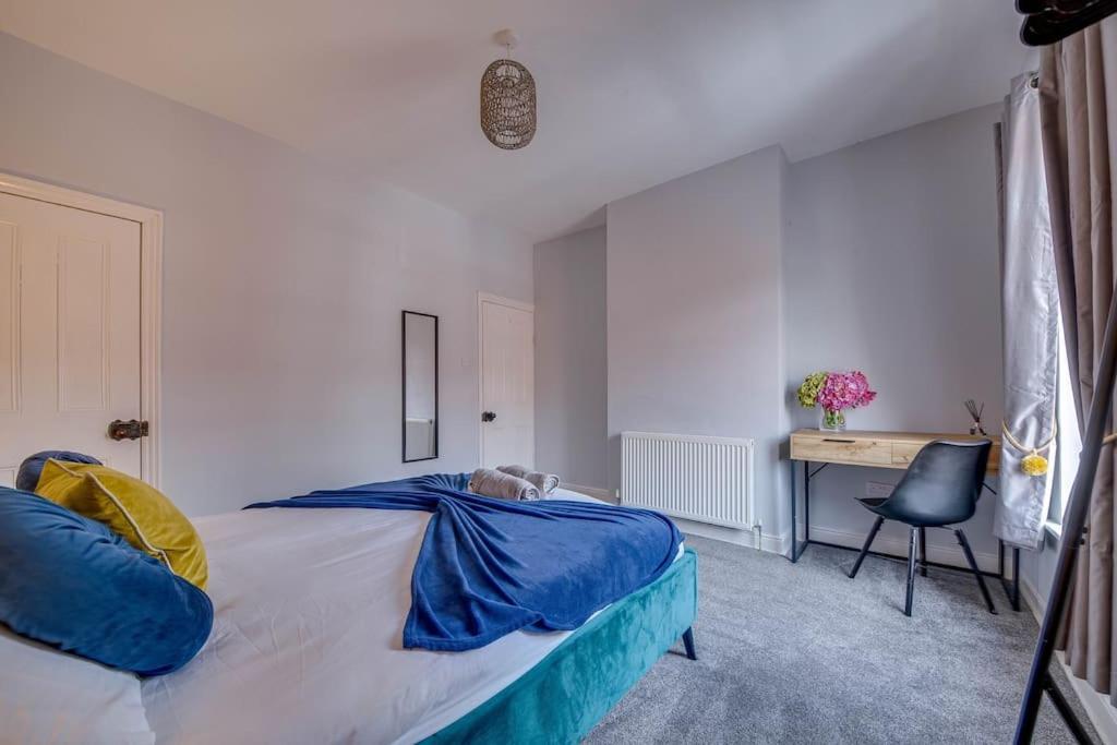 Glasswing Stays Liquorice Lodge Castleford Exterior foto